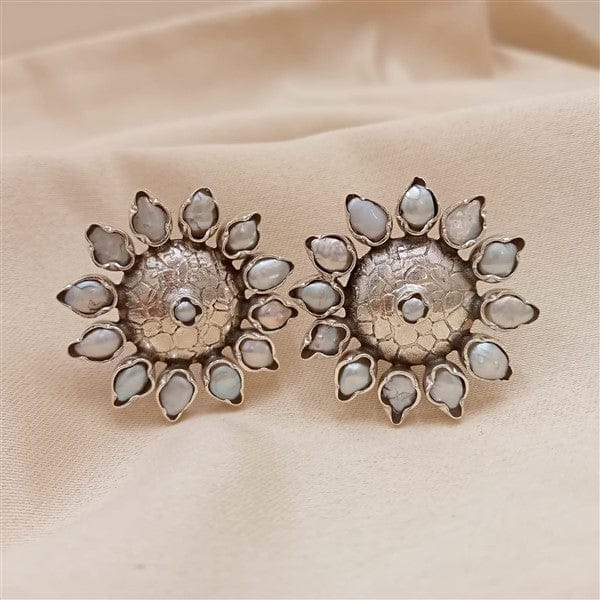 Round Pearl Studds-2