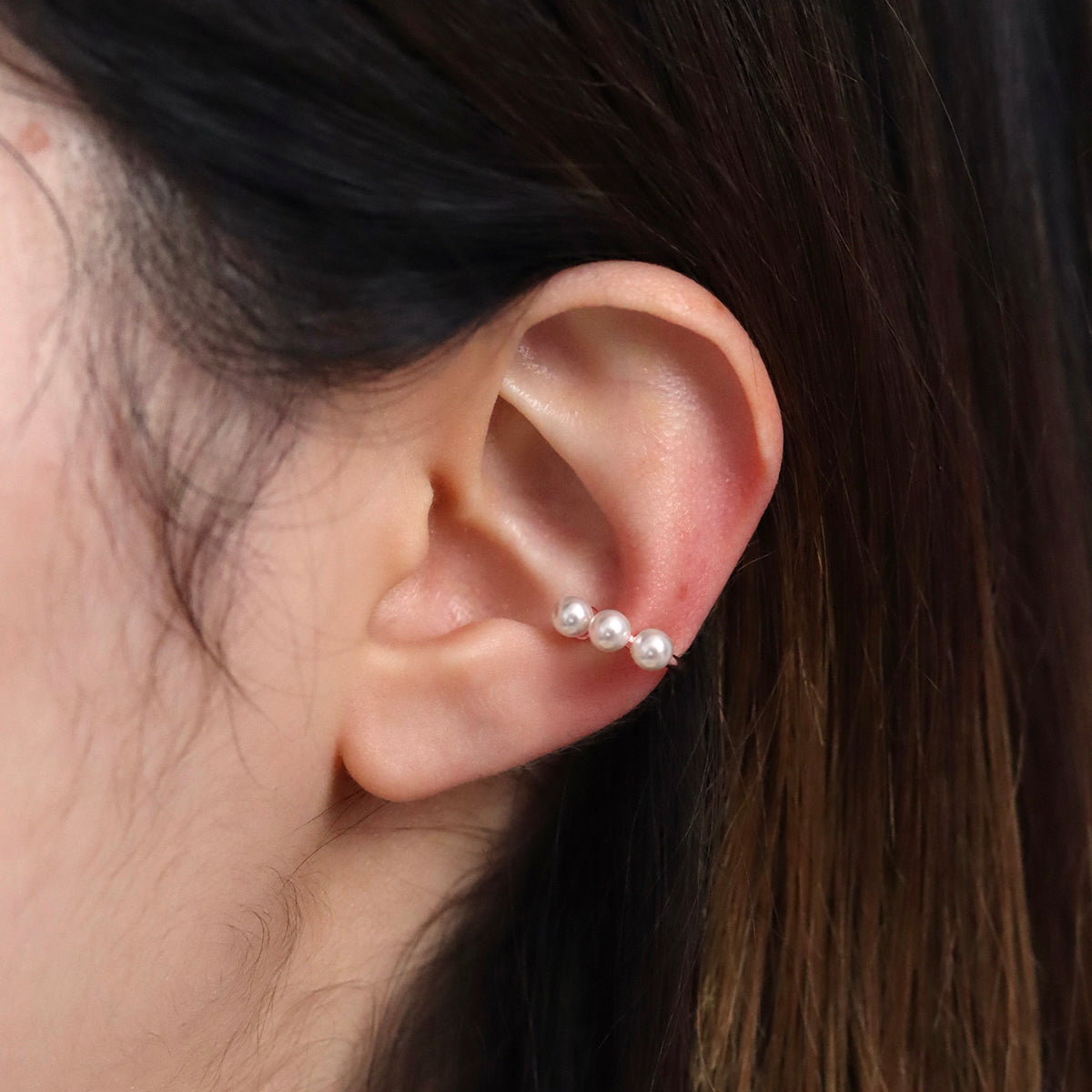 Triple Pearls Ear Cuff-3