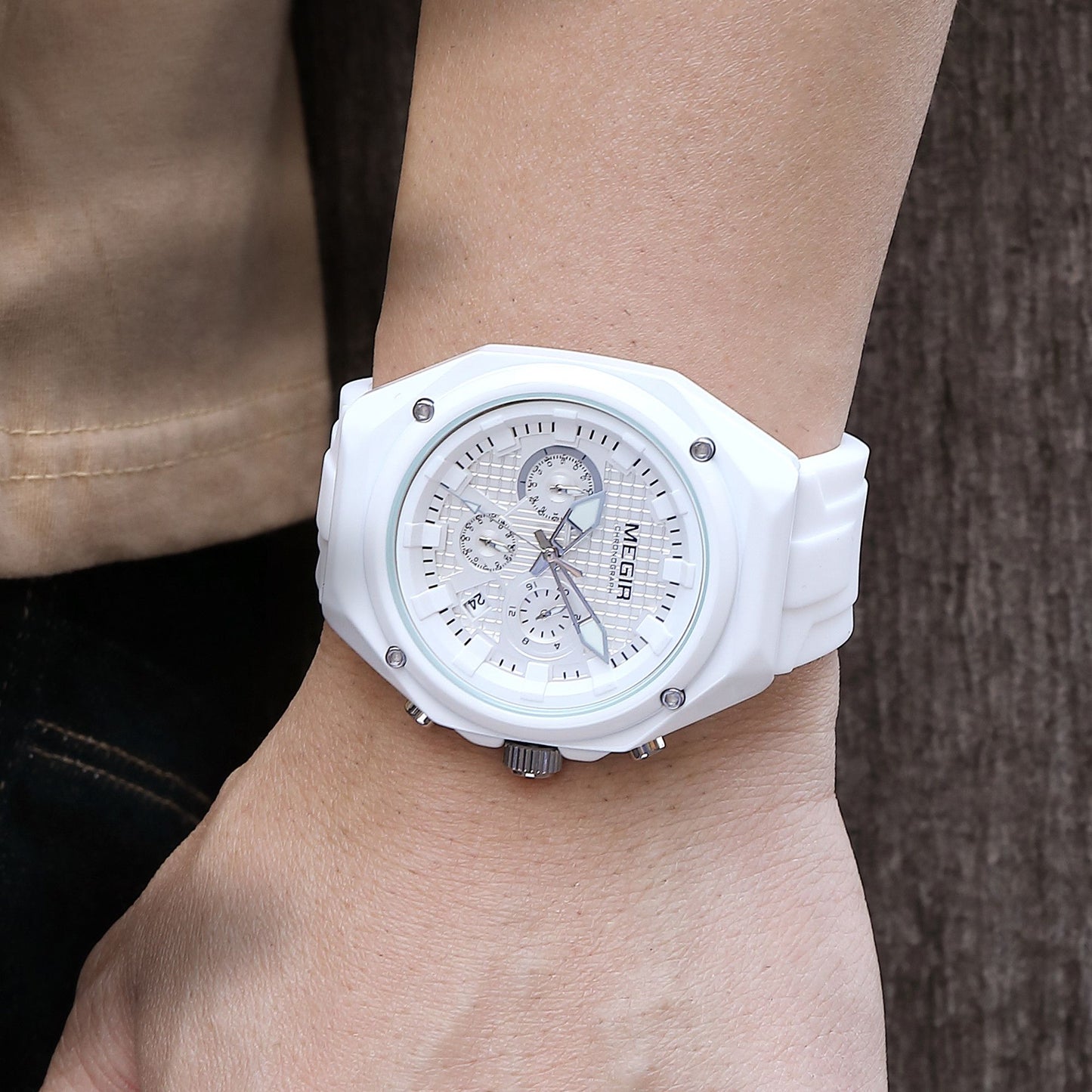 MEGIR Brand Men Quartz Watch Luxury Sport Wristwatches Waterproof Luminous 24 Hours Chronograph Clock Date Reloj Hombre 8118-5