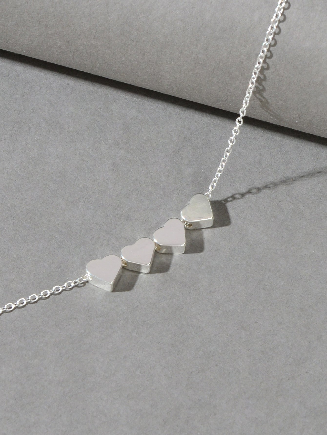 Nice Collection Minimalist Style Silver Chain Heart Charm Basic Women Bracelets-2