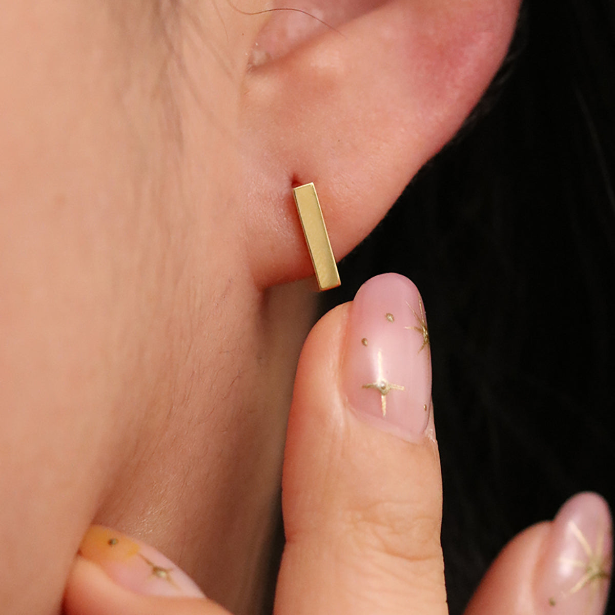 Block Square Huggie earrings-1