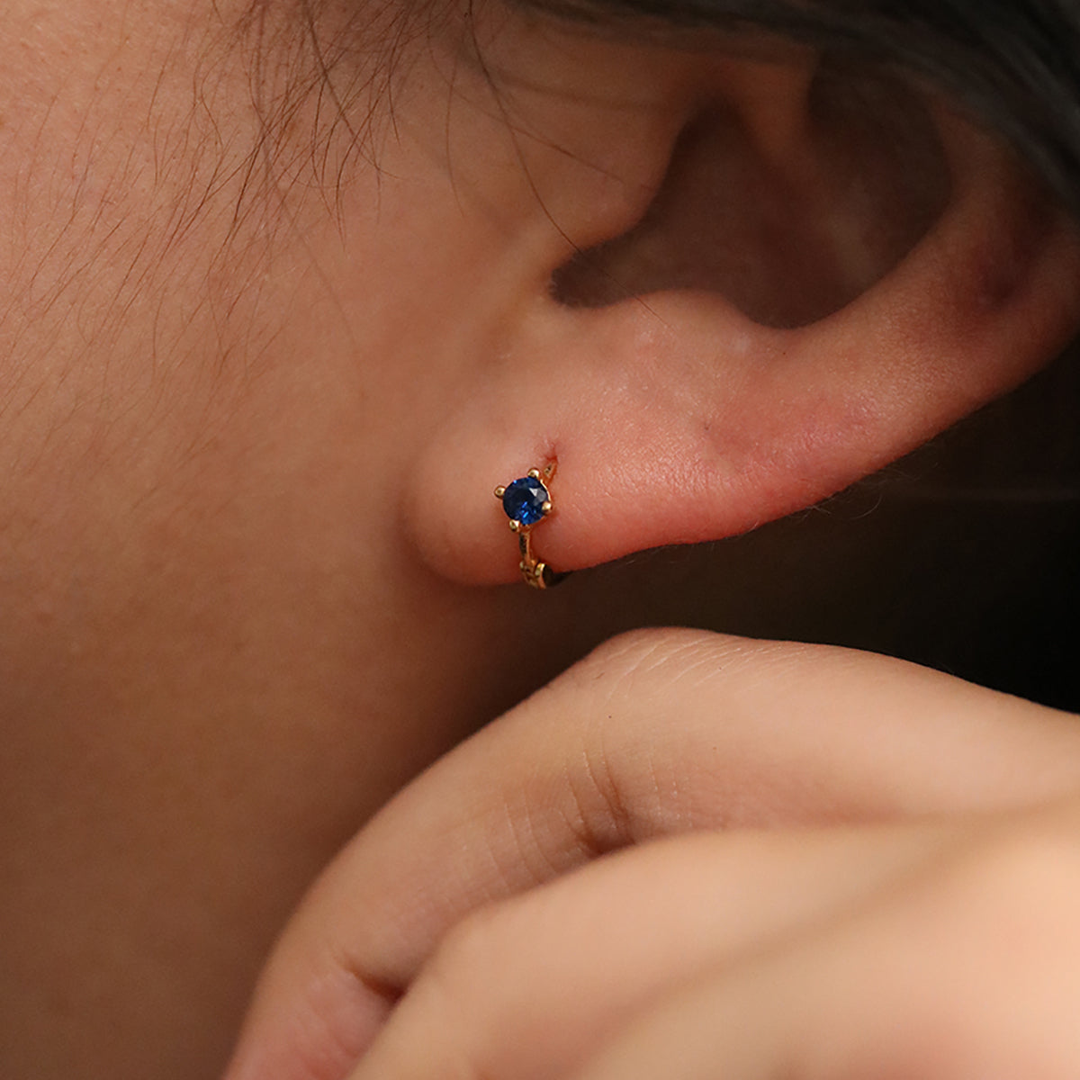 Single Lapis Lazuli Huggie Earring-3