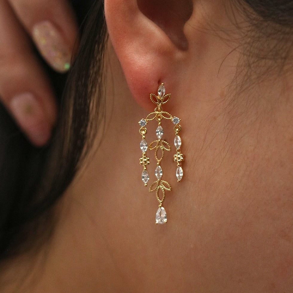 Chandelier laurel dangle earrings-2