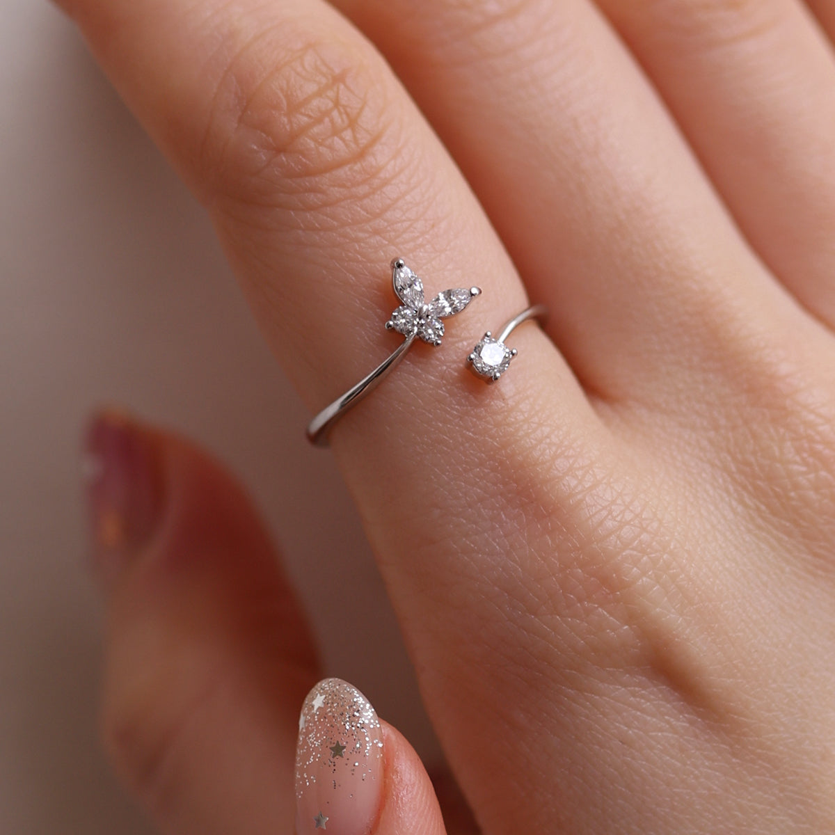 Butterfly cubic ring-4