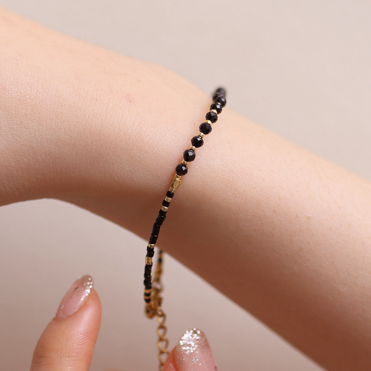 Black onyx beaded bracelet-1