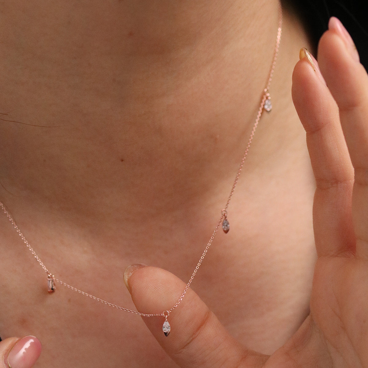 Dangle tear necklace-4