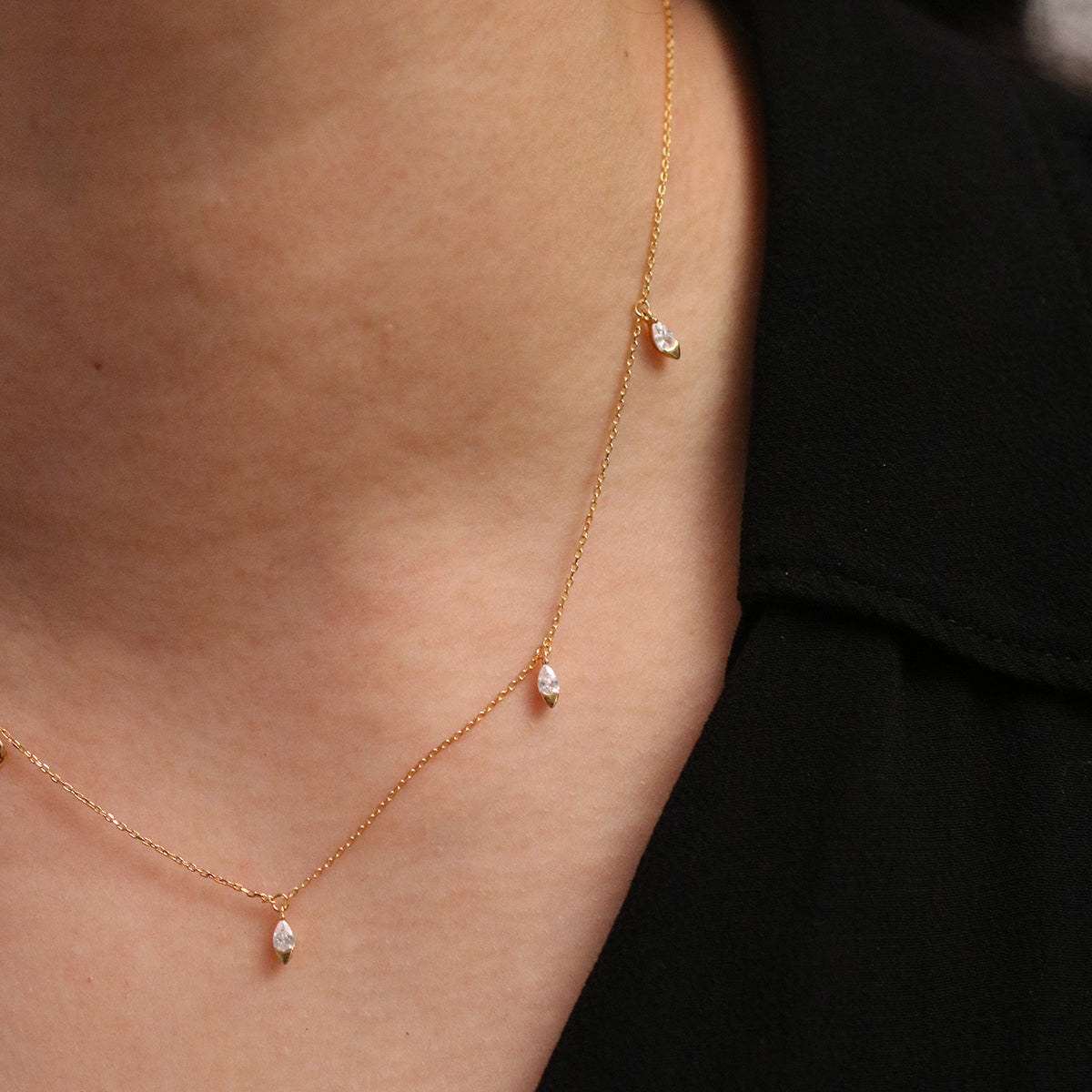 Dangle tear necklace-2