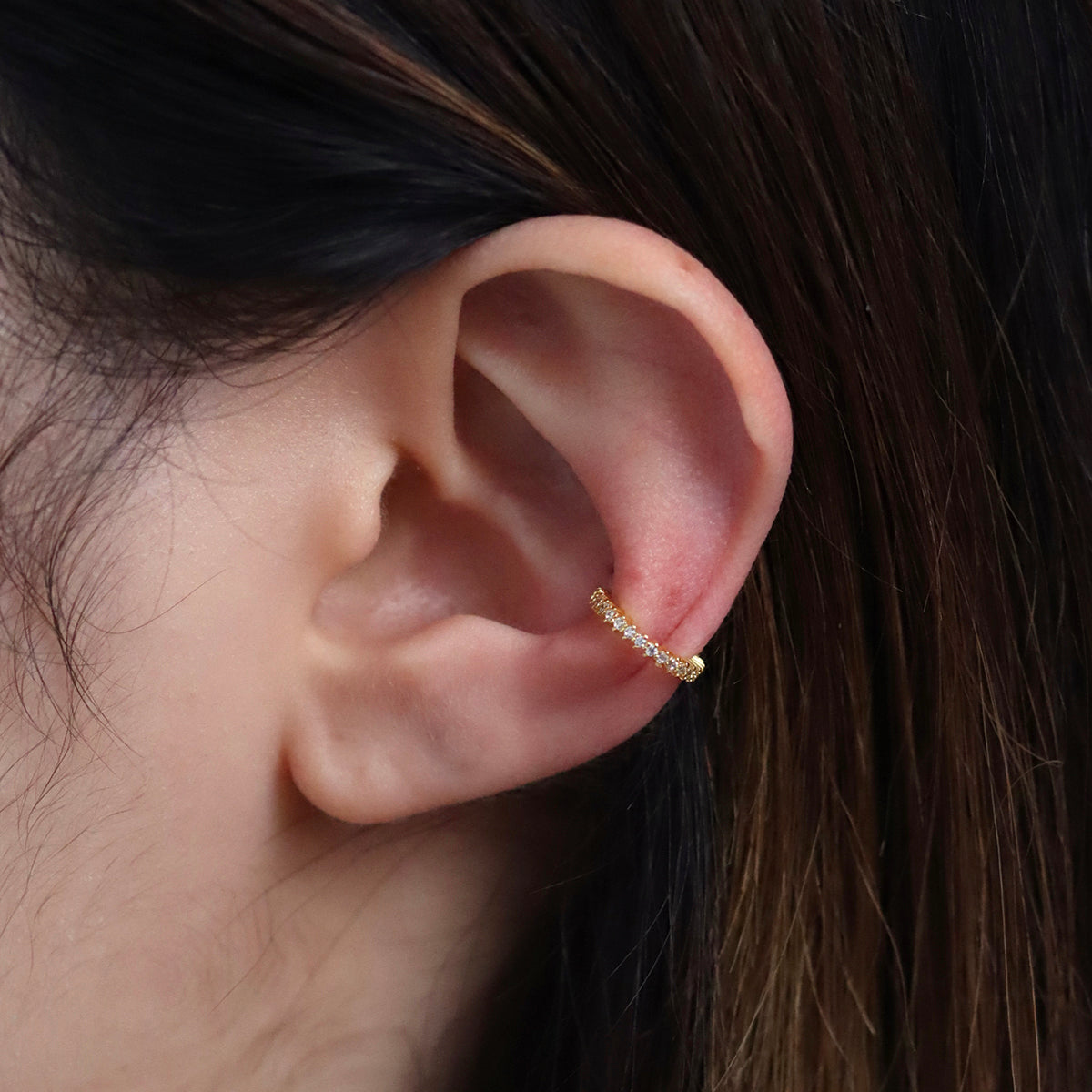 Simple Sparkle Ear Cuff-1