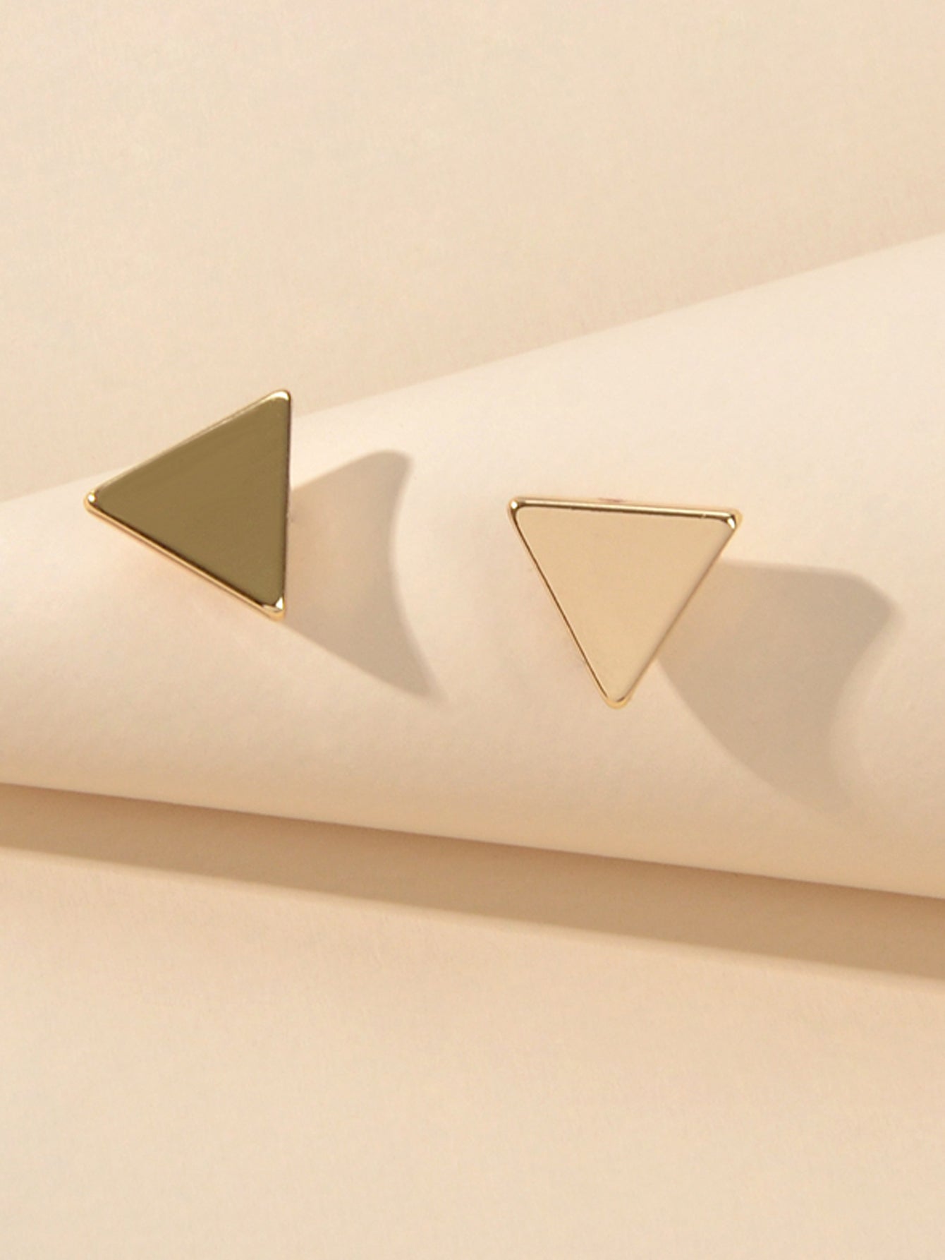 Minimalist Jewellery set Gold Chain Heartbeat Necklace and Triangle Earrings-2