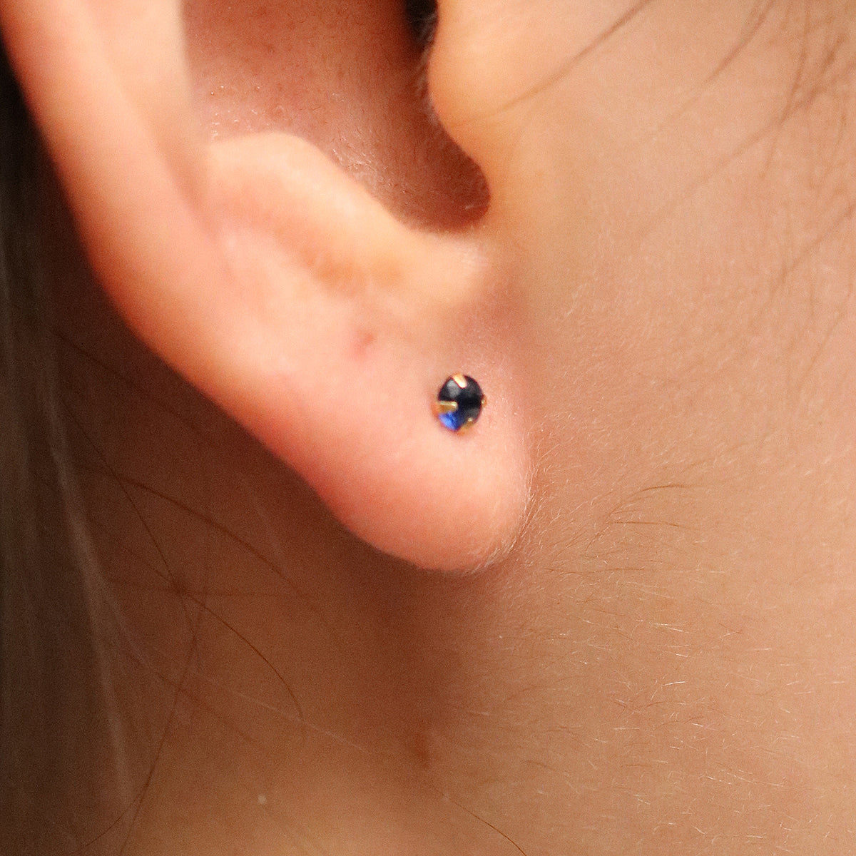 Sapphire 3mm studs-2