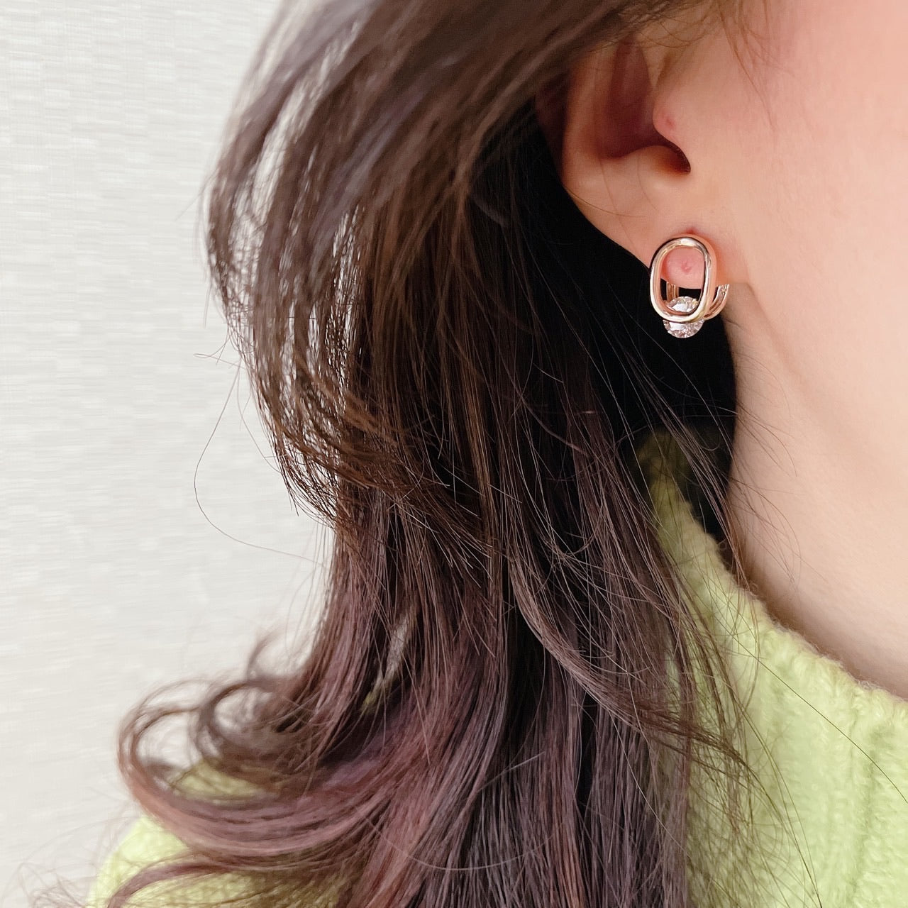 Cubic oval huggie earrings-1
